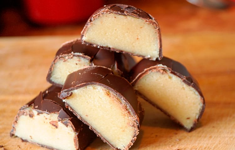 Миндальные ПП-конфеты в шоколадной глазури