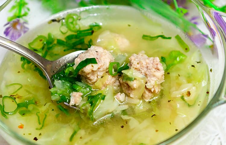 ПП-суп с капустой и фрикадельками