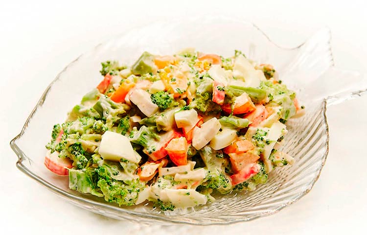 ПП крабовый салат с брокколи